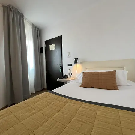 San Miguel Menorca 3*