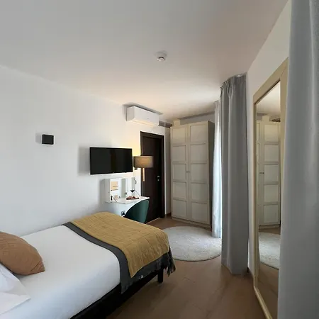 San Miguel Menorca 3* マオー